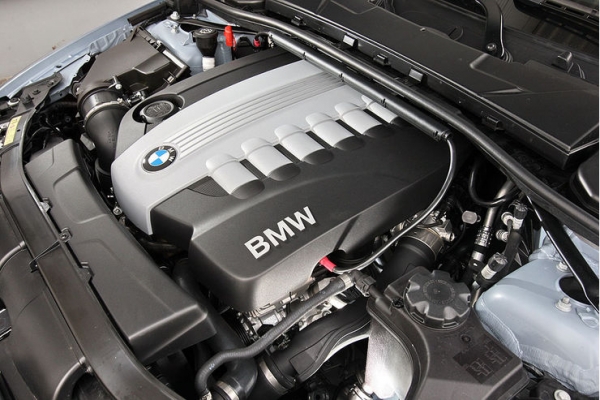 BMW  330d  180 KW  Leistungskit mit TÜV